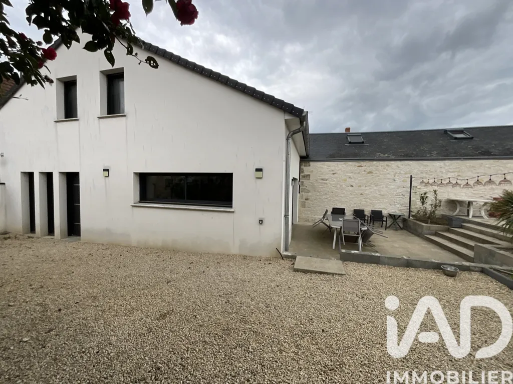Giardino - Architectural House with Pool in Dissay