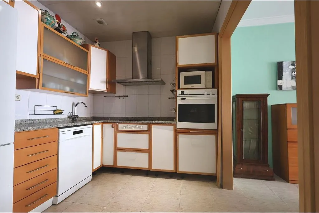 Cuisine - Luxury House with Private Garden in Sabadell