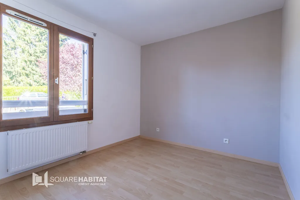 Toad - 3-Bed Flat with South Balcony in Lucinges