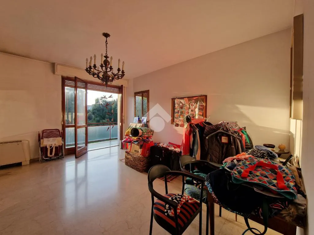 Séjour - Five-Bedroom Apartment with Balcony in Milan