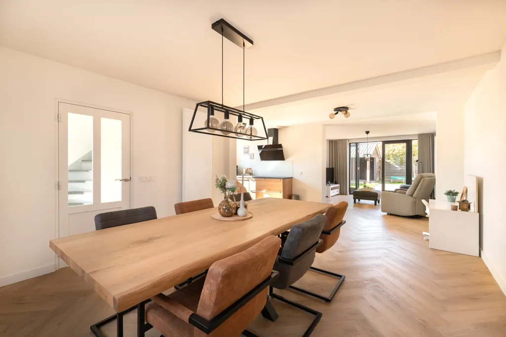 Salle à manger - Maison 8 pièces à Grevenbicht
