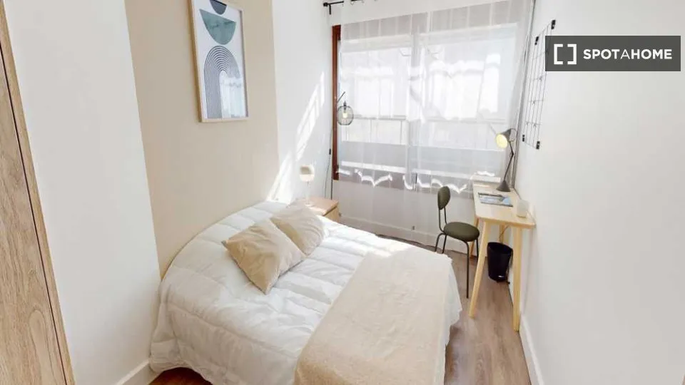 Camere da letto - Room in Parisian Shared House