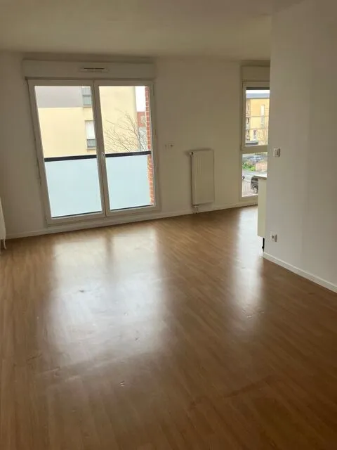 Elutuba - Renovated Studio with Garage in Loos