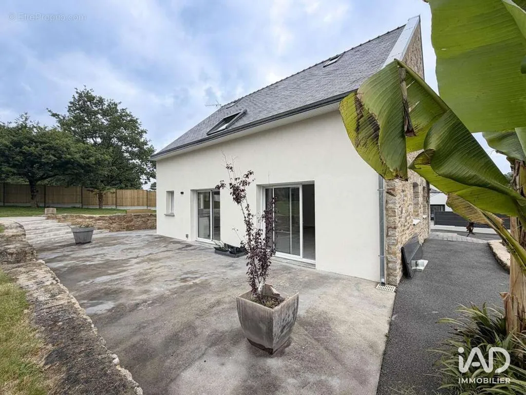 Maison 7 pièces à Monterblanc