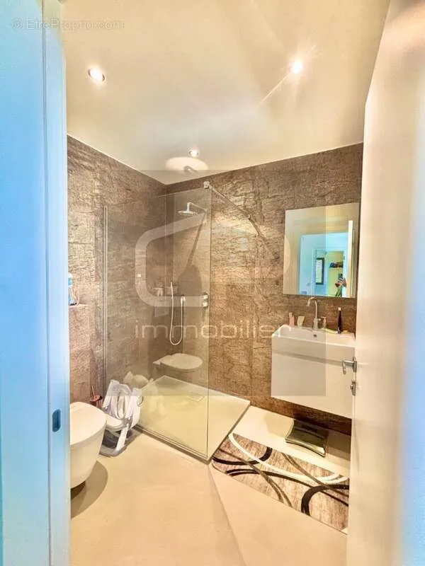 Bagni - Contemporary Villa with Panoramic Views in Crozet