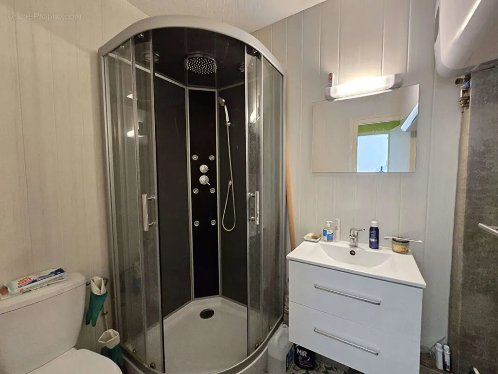 Vannitoad - Studio with Private Parking in Pontarlier