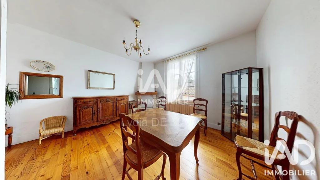 Sala da pranzo - 1960s House with Garden in Grenade