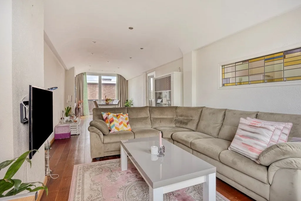 Séjour - Spacious Apartment with Jacuzzi in Dierenselaan