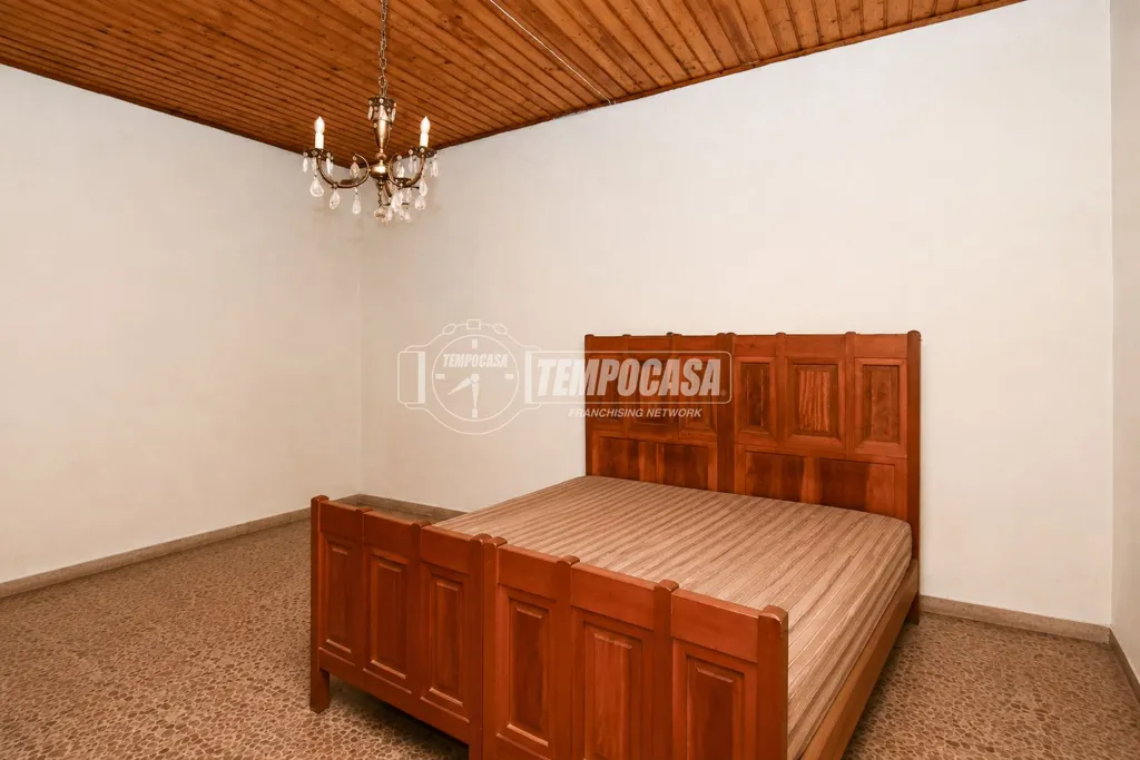 Magamistoad - Apartment to Renovate with Potential in Cantù