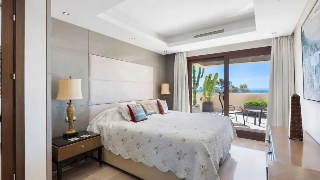 Chambres - Duplex Penthouse with 360 Views in Estepona