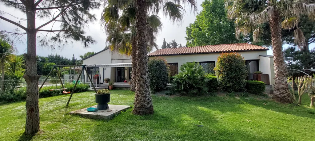 Aed - Architectural Villa with Pool in Claira
