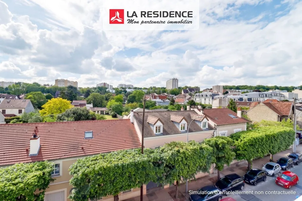 Exterior - 4-Piece Flat with Balcony in Poissy
