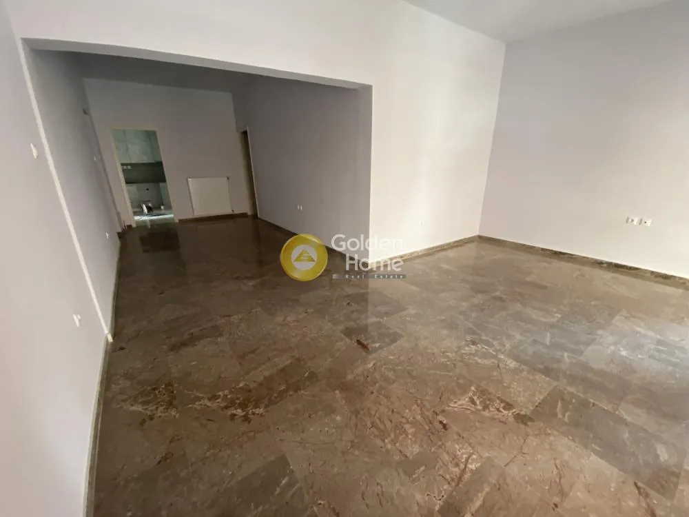 Pièces - Renovated Apartment with Balcony in Kallithea