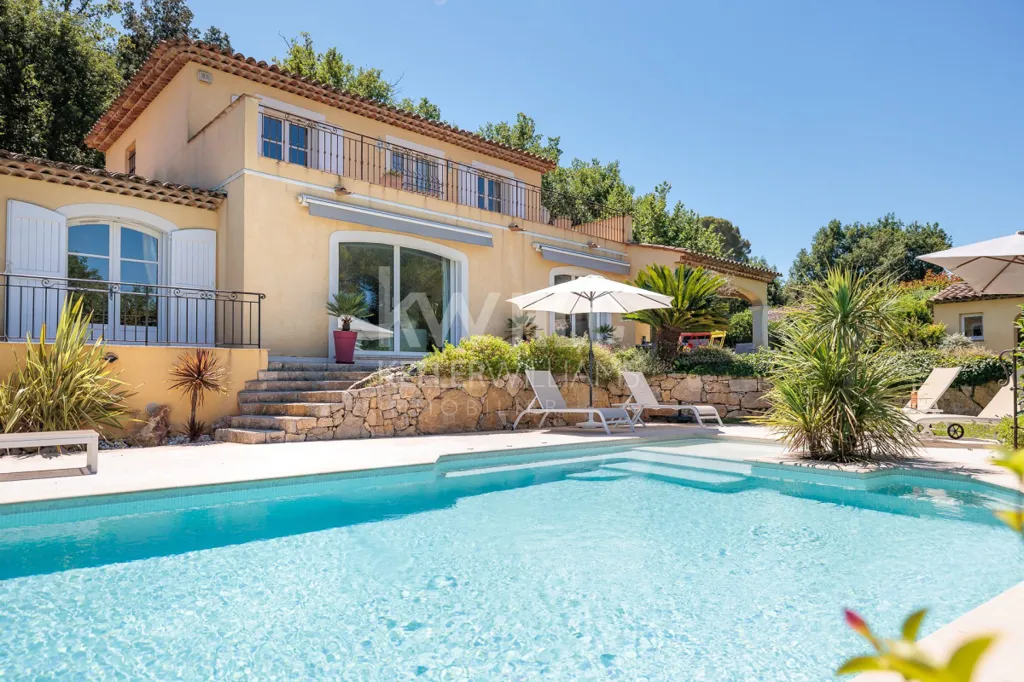 Piscina - Provençal Villa with Pool in Valbonne