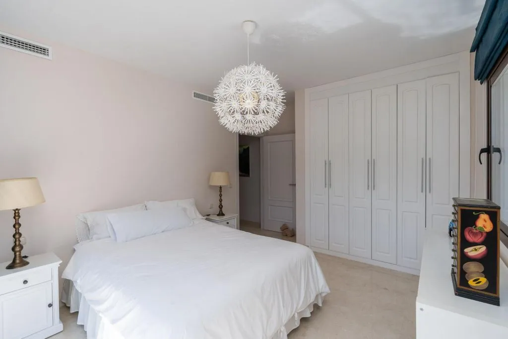 Chambres - Luxury Villa with Sea Views in Benahavis