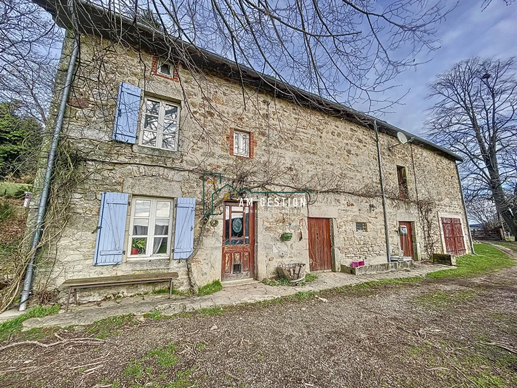 Extérieur - Ensemble Immobilier avec Grange dans un Cadre Verdoyant
