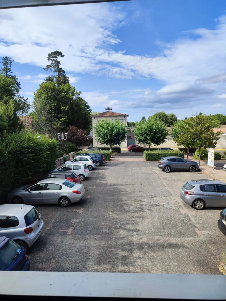 Välivaade - Meubled Flat with Parking in Ludon-Médoc