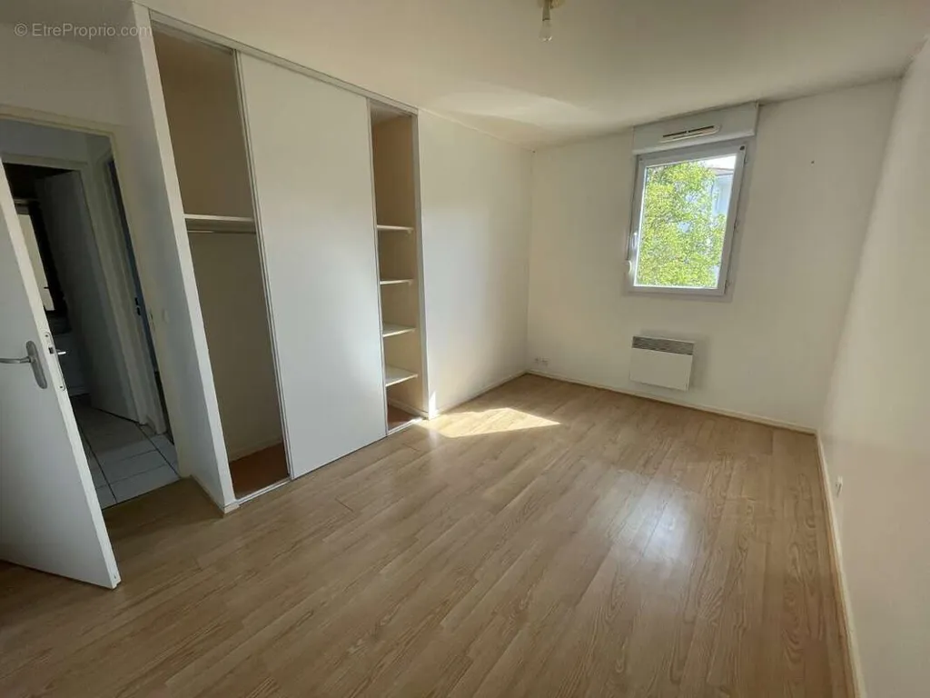 Pièces - Appartement avec Terrasse dans Résidence Calme à Cusset