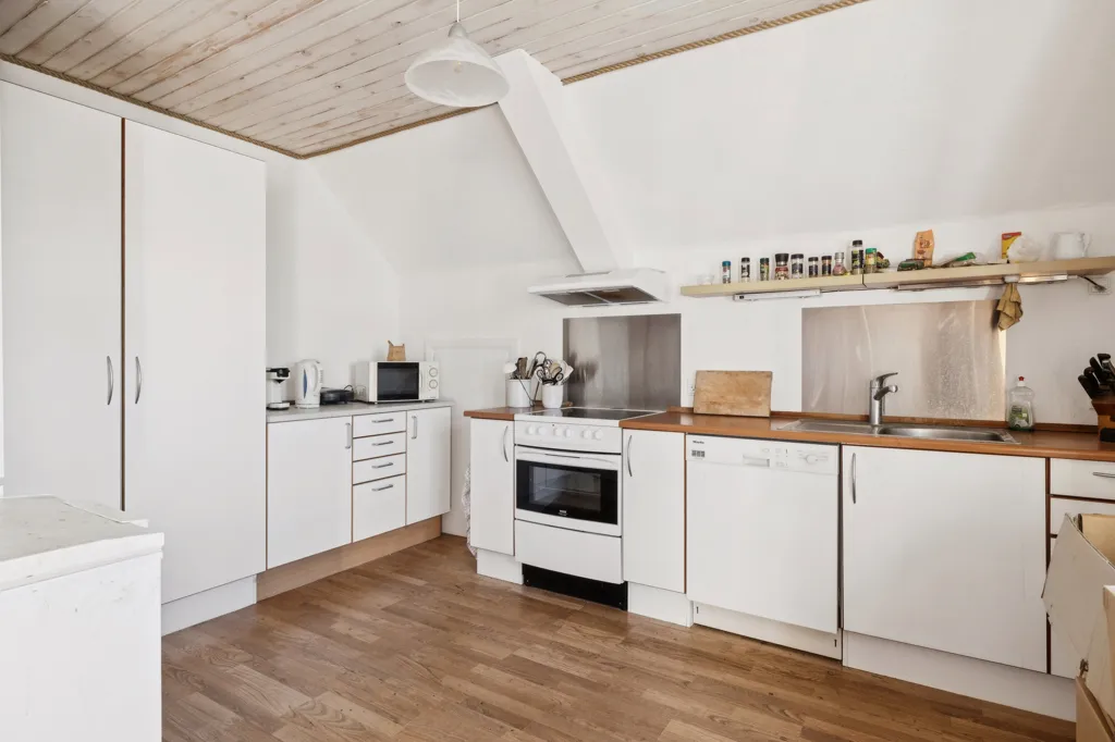 Cuisine - Villa with Potential for Expansion in Hadsund