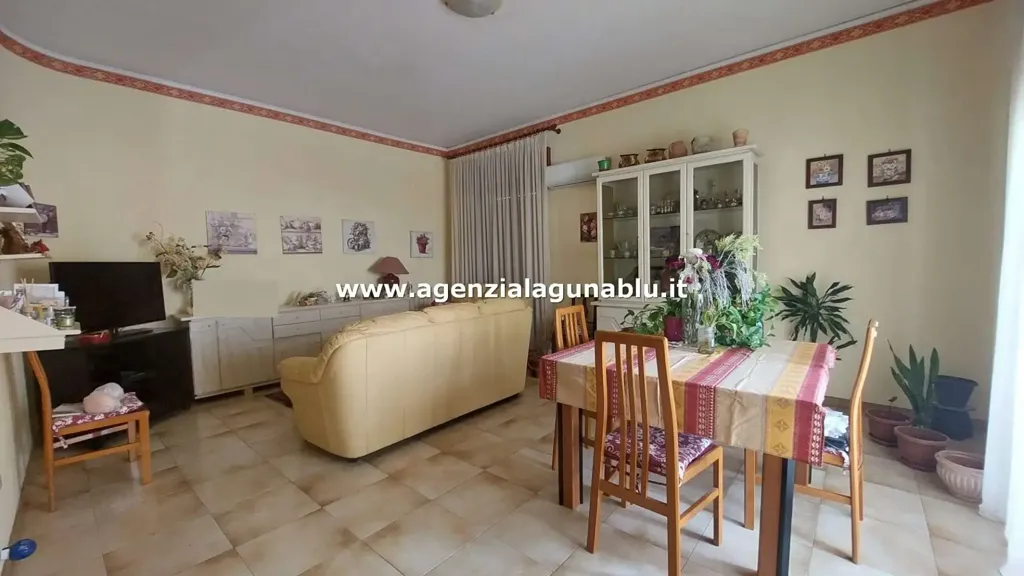 Söögituba - Spacious Apartment with Garage in Mazara del Vallo