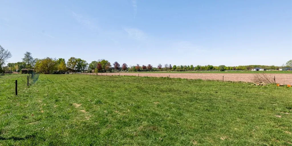 Aed - Detached House with Large Plot in Moerbeke-Waas