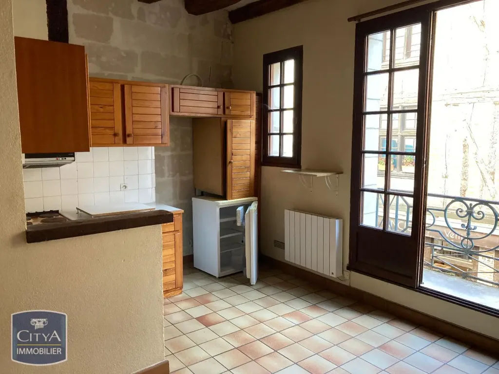 Cuisine - Appartement 2 Pièces avec Cheminée dans le Vieux Tours