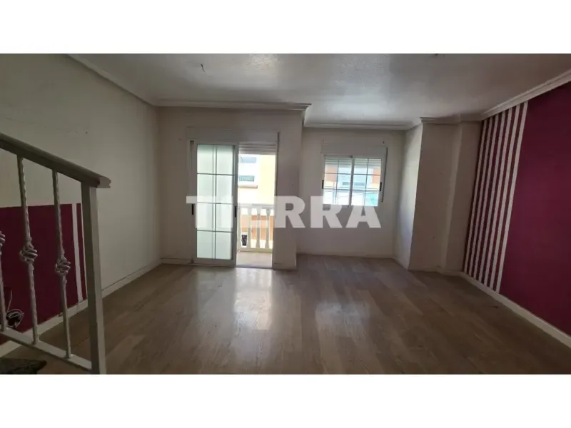 Séjour - Duplex with Parking in Pliego