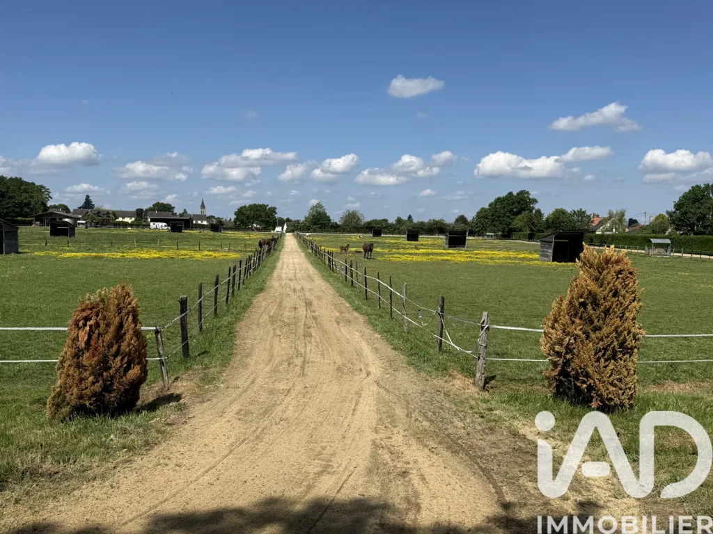Jardin - Haras avec Chalet à Sancoins