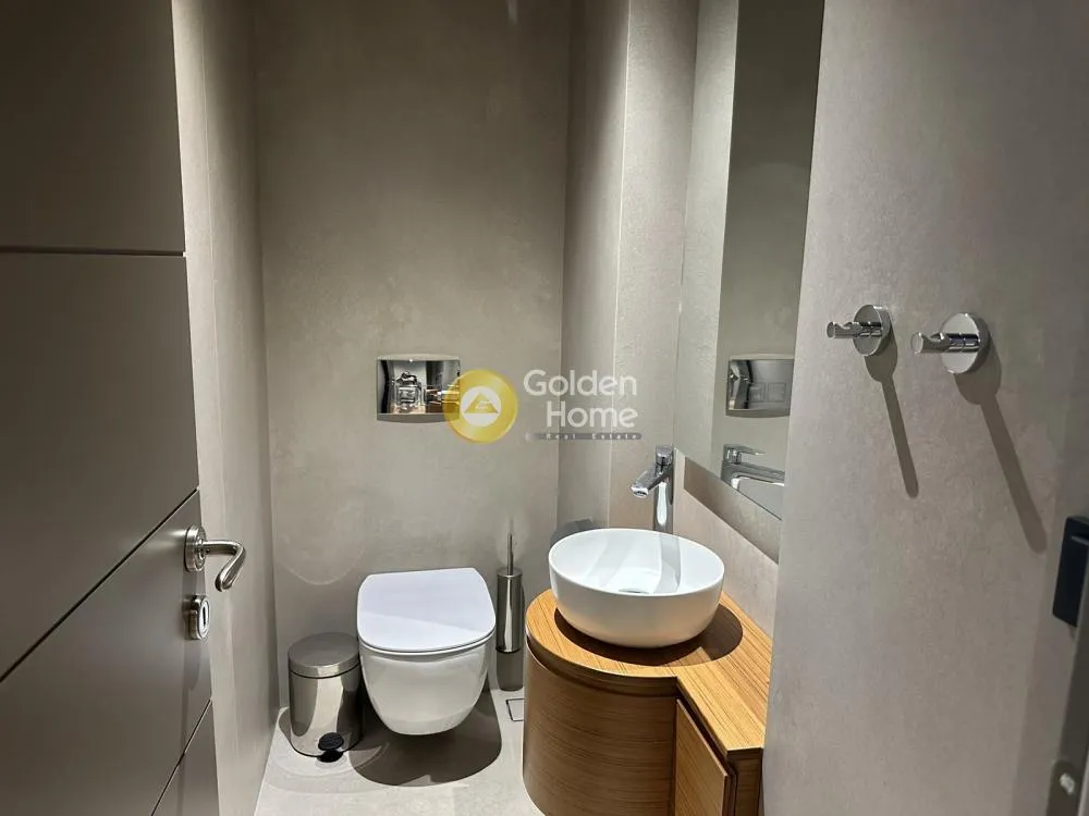 Salles de bain - Modern Penthouse with Sea View in Alimos