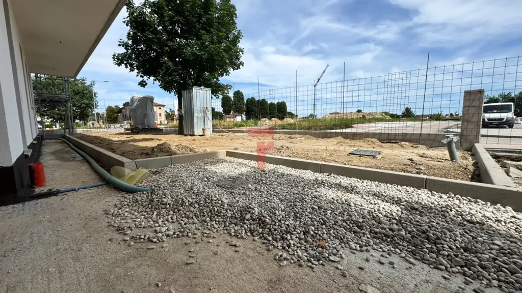 Garden - New Construction Apartment with Private Garden in Stra