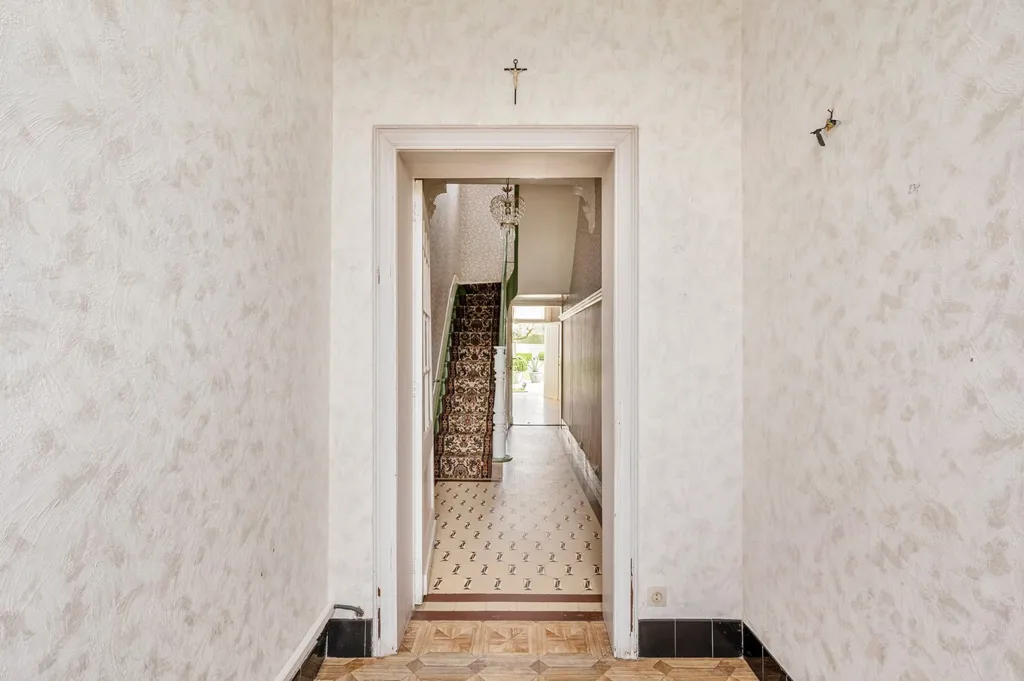 Maison à Renover avec Jardin à Putte