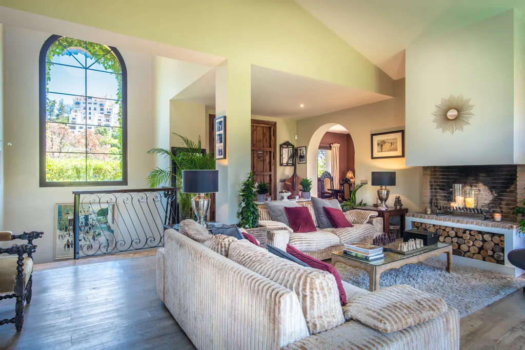 Soggiorno - Villa with Panoramic View in Estepona