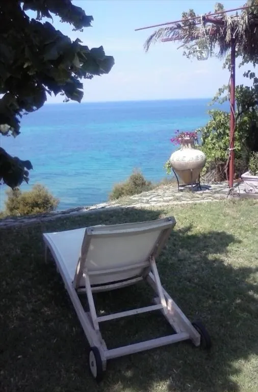 Jardin - 3-Storey Villa with Sea View in Chalkidiki