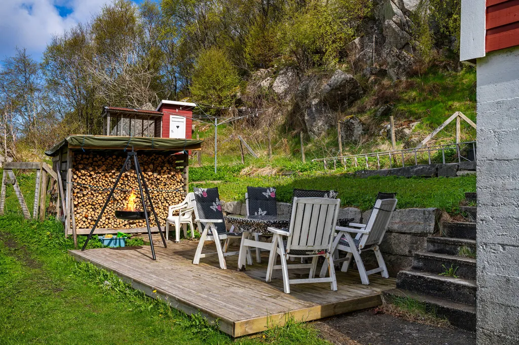 Terrasse - Maison 4 pièces à Rubbestadneset