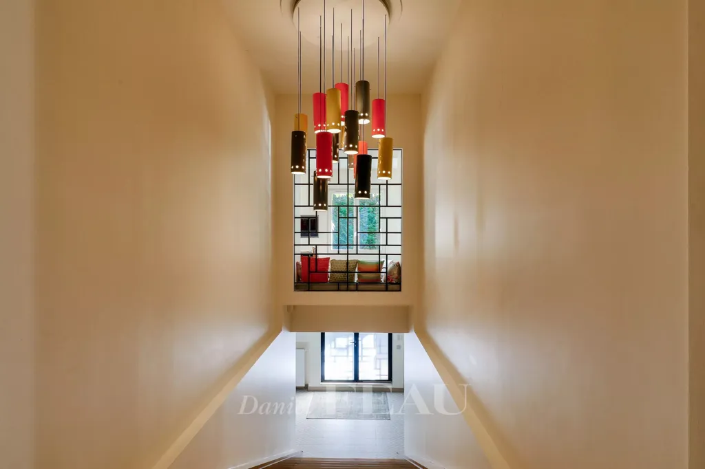 Toad - Renovated Mansion with Garden in Saint-Cloud