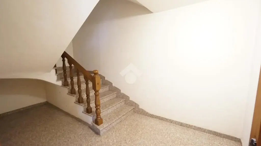 Pièces - Spacious Apartment with Private Courtyard in Castelnuovo Rangone