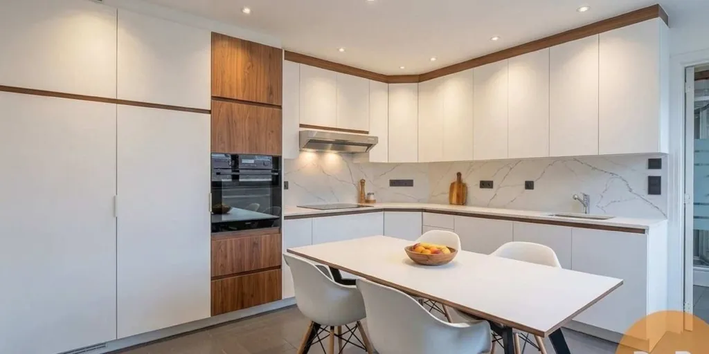 Cuisine - Propriété Mixte avec Garage Spacieux à Mere