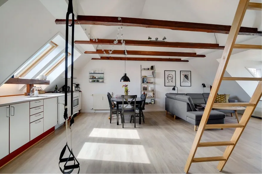Elutuba - Mixed-Use Property in Ringkøbing's Gågade