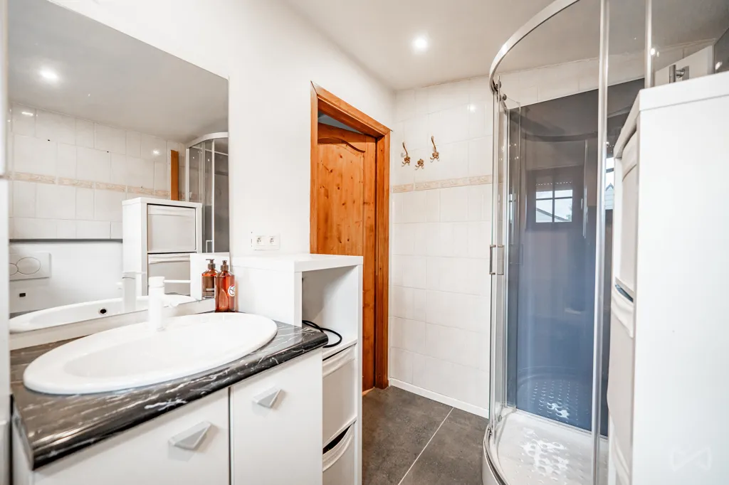 Bagni - House with Hyper-Equipped Kitchen in Bouleaux 6