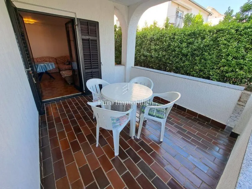 Terrass - Two-Bedroom Apartment with Sea View in Malinska