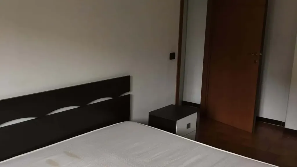 Bedrooms - Furnished Apartment with Balcony in Milan