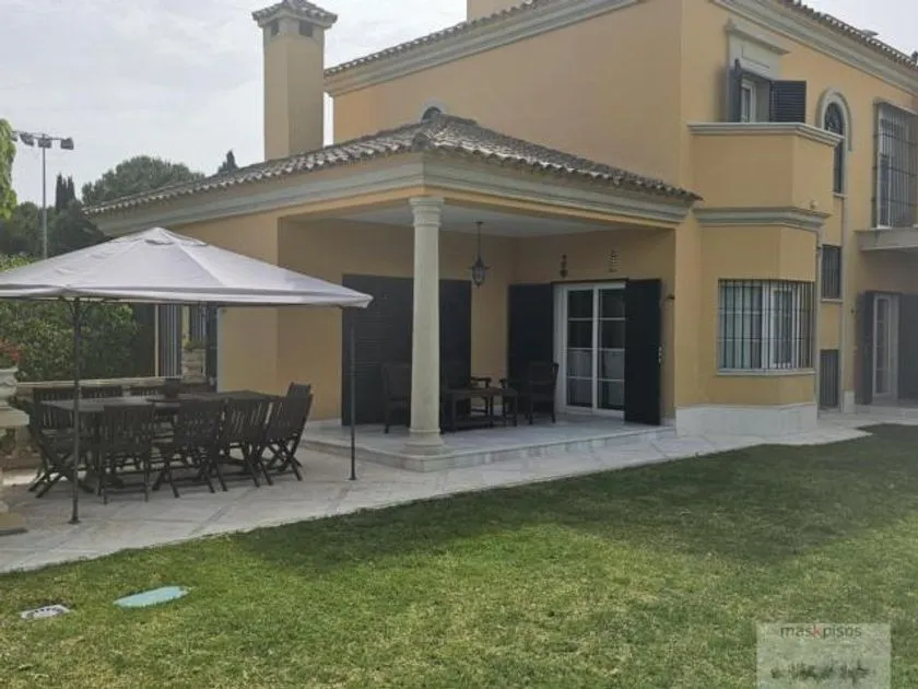 Terrass - Chalet with Private Pool in El Altillo