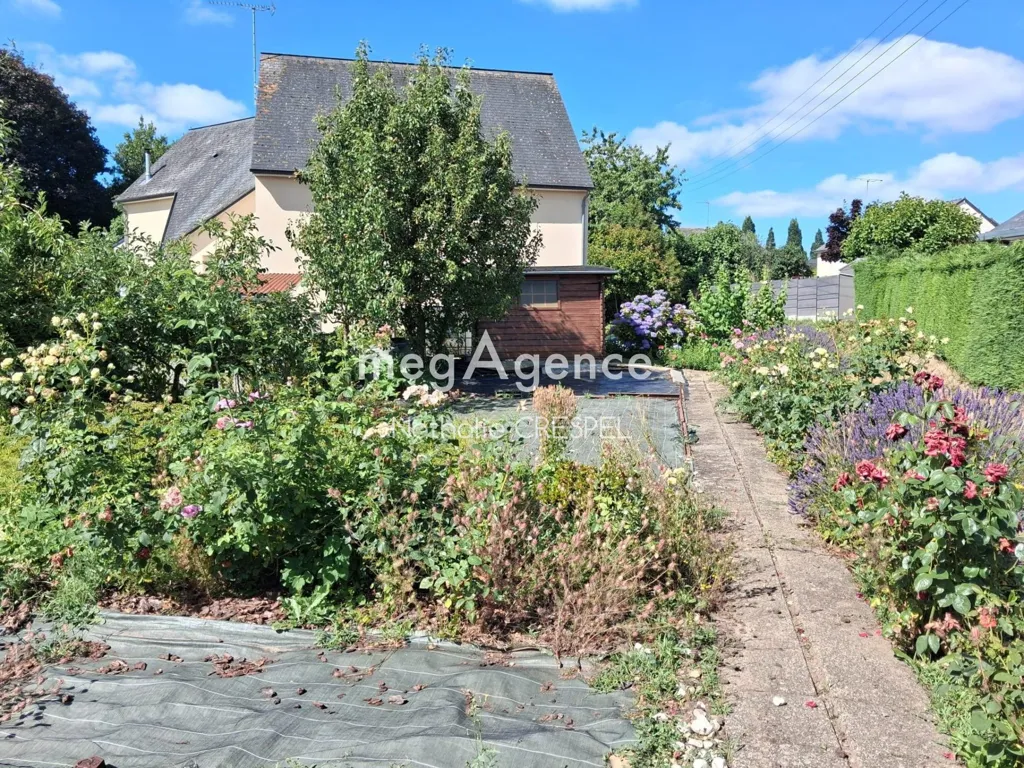 Aed - Stone House with Garden in Mayenne