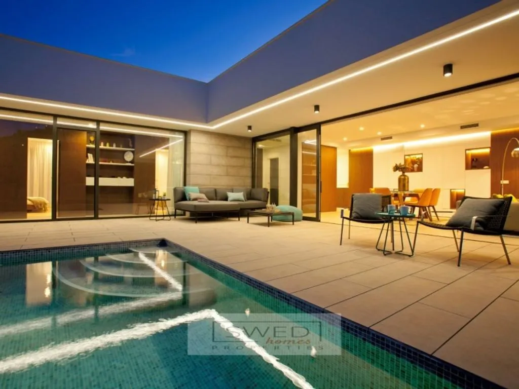 Piscine - Luxury Villa with Sea Views in Benitachell