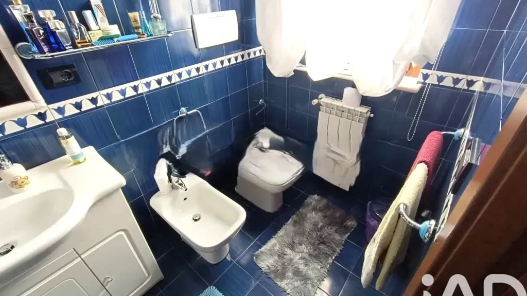 Salles de bain - Rustic Villa with Panoramic Balcony in Lanciano