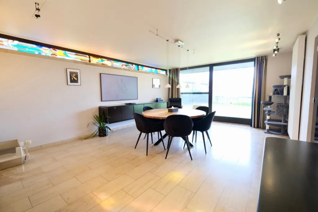 Sala da pranzo - Spacious 4-Front Villa in Sint-Pieters-Leeuw