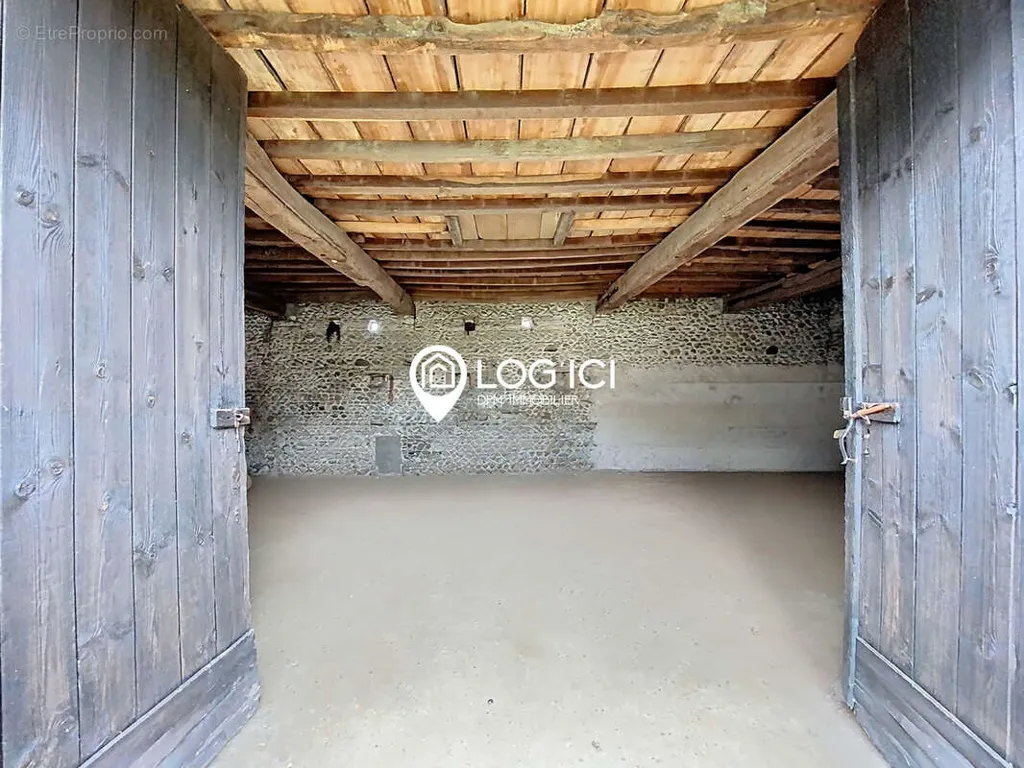 Grange à Aménager en Maison T4/T5 à Billère