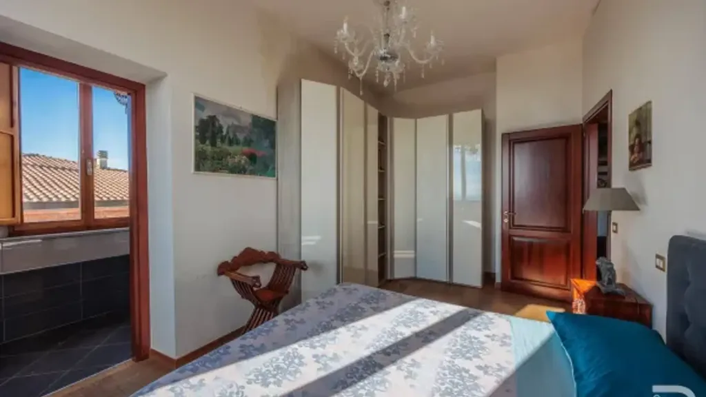 Chambres - Attico with Terrace in Sinalunga