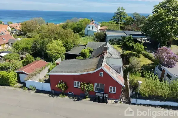 6-toaline maja asukohas Allinge
