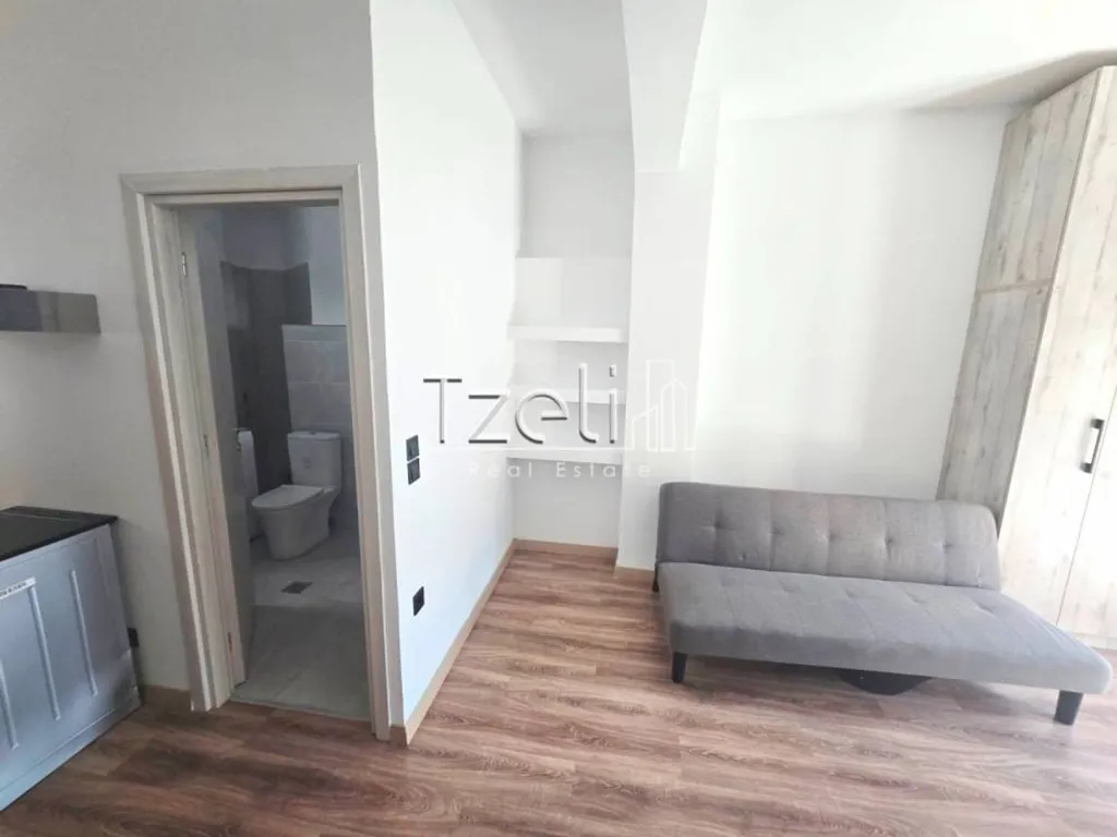 Magamistoad - Renovated Studio with Balcony in Patras Centre